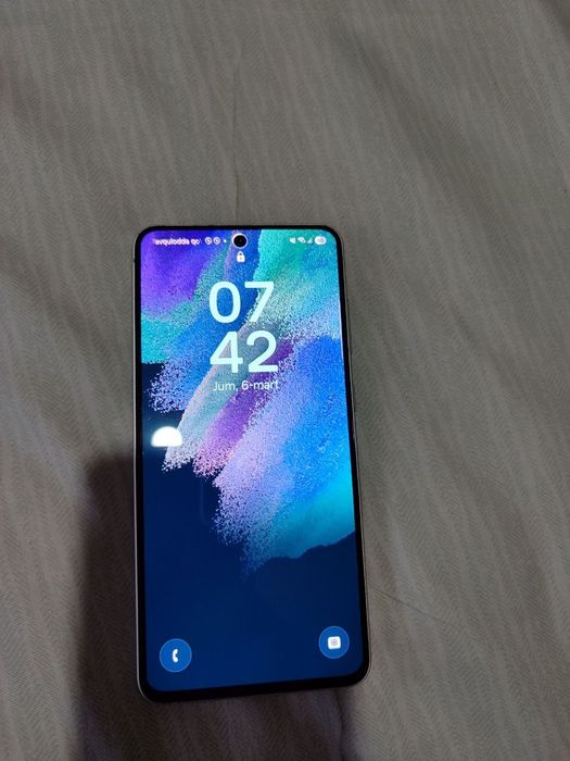 Samsung Galaxy S21 FE 128 GB sotiladi

Telefon holati juda yaxshi, eh