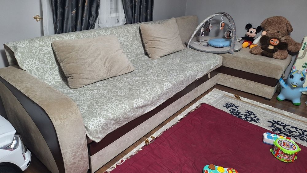 Уголок раскладной, диван