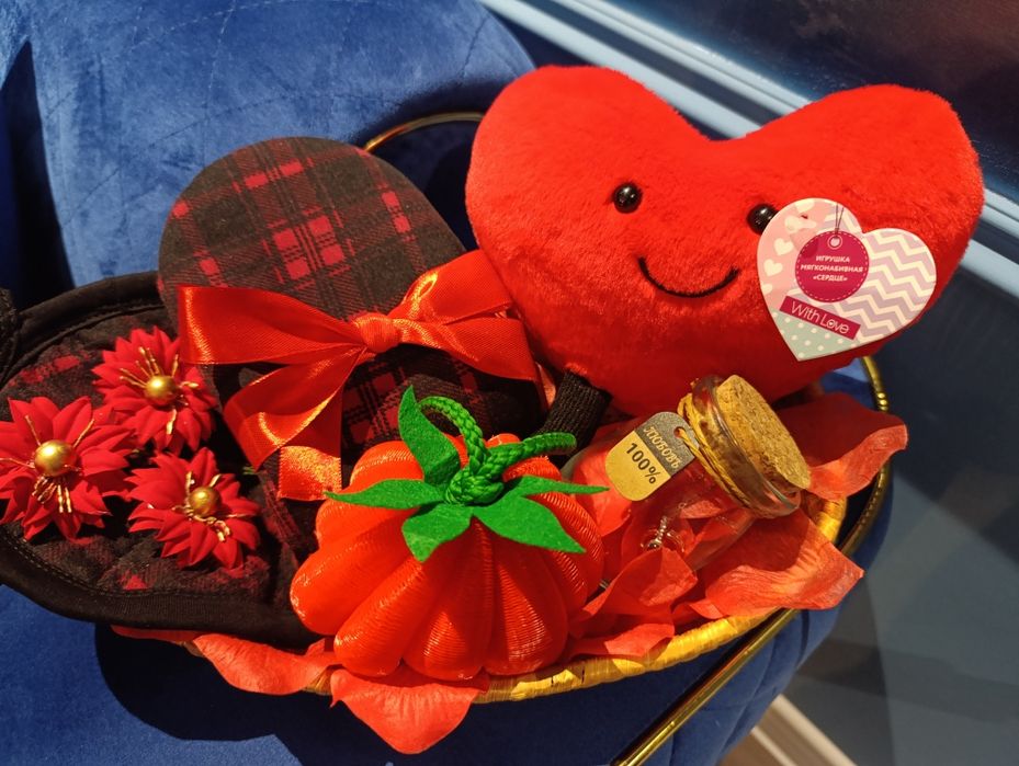 Мини подарочный бокс для девушки,мамы,подруги
жены