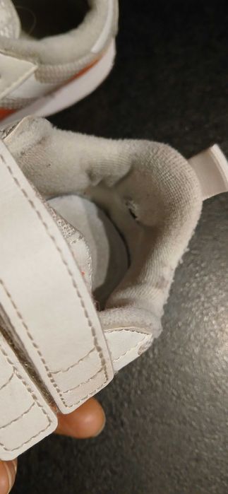 Ботушки и маратонки Адидас 31 номер