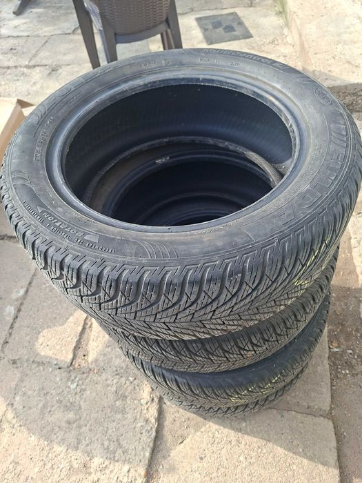 Vând Anvelope All Season 205/55/16  Fulda + capace Opel astra H originale