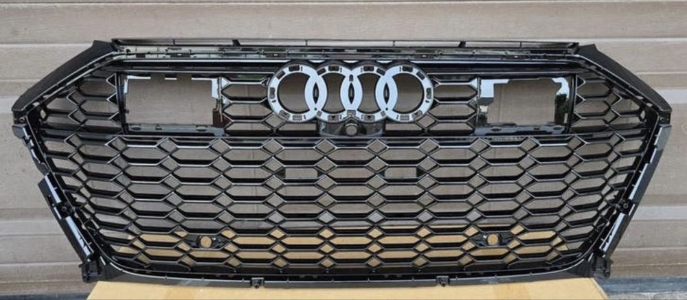 Ауди RS6 C8 решетка Оригинална