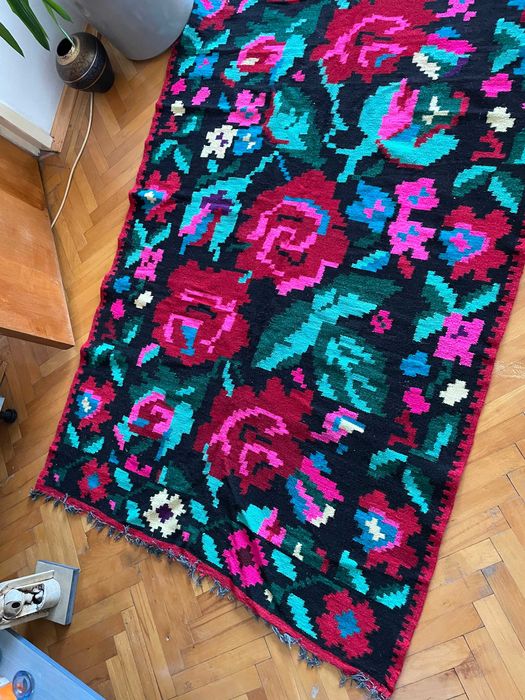 Covor oltenesc din lână, nefolosit,