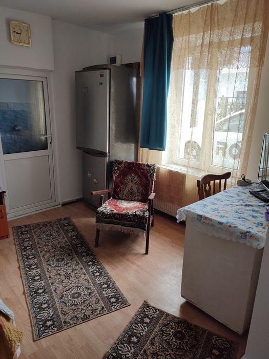 Casa tip garsoniera de inchiriat