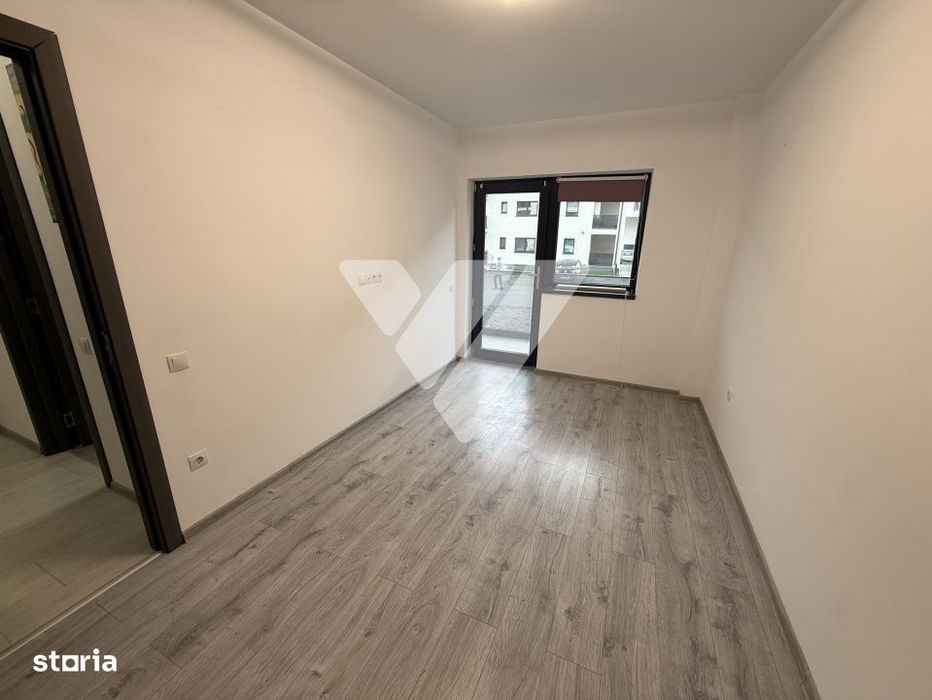 Apartament 2 camere la parter pretabil spatiu comercial