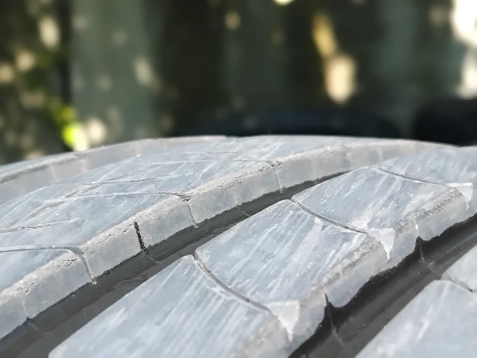 Гуми 205 55 16 Мишелин Michelin 2 броя +. Нов внос. Не са нови! Цената е за брой гума. Без коментар на цената.