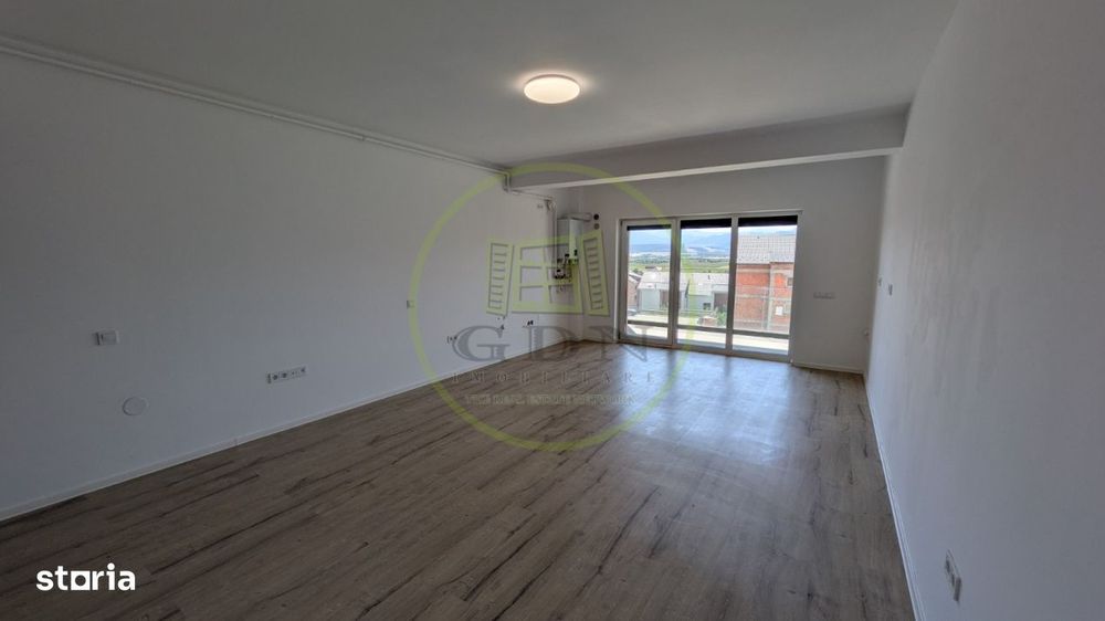 Vedere spre munti si parcare la DaVinci Homes - Apartament 1 camera de