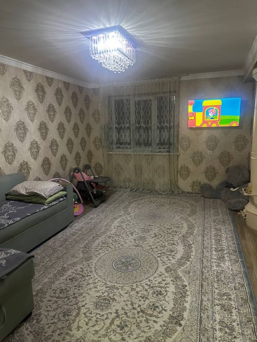 2xonali uy sotiladi Doʻmbrabod xaykalni oldida oʻzimizniki