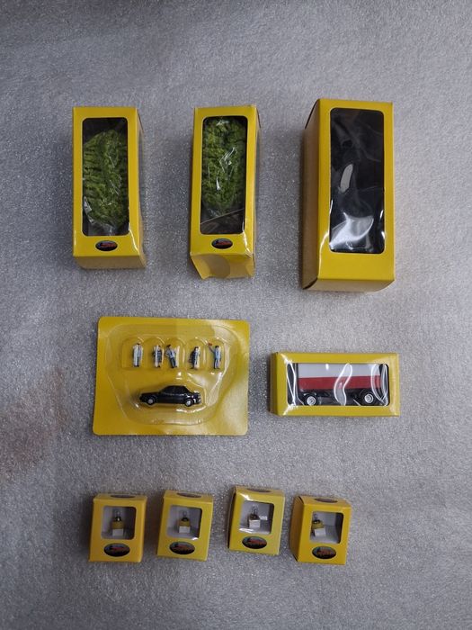 Lot 9 numere revista trenulet electric

Se vand fara revista, daca am