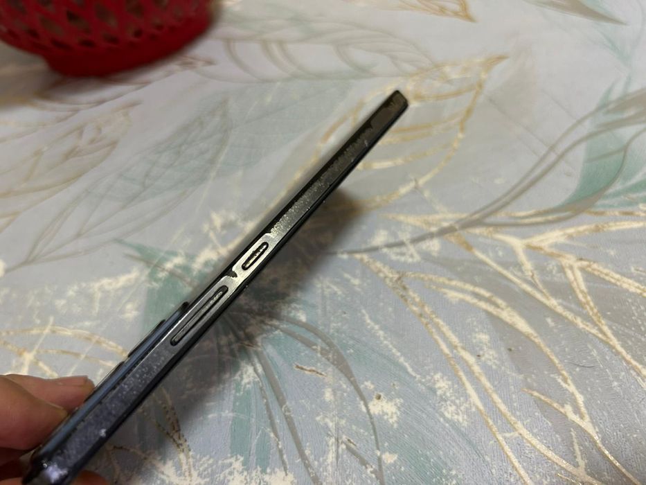 Телефон Vivo 27e