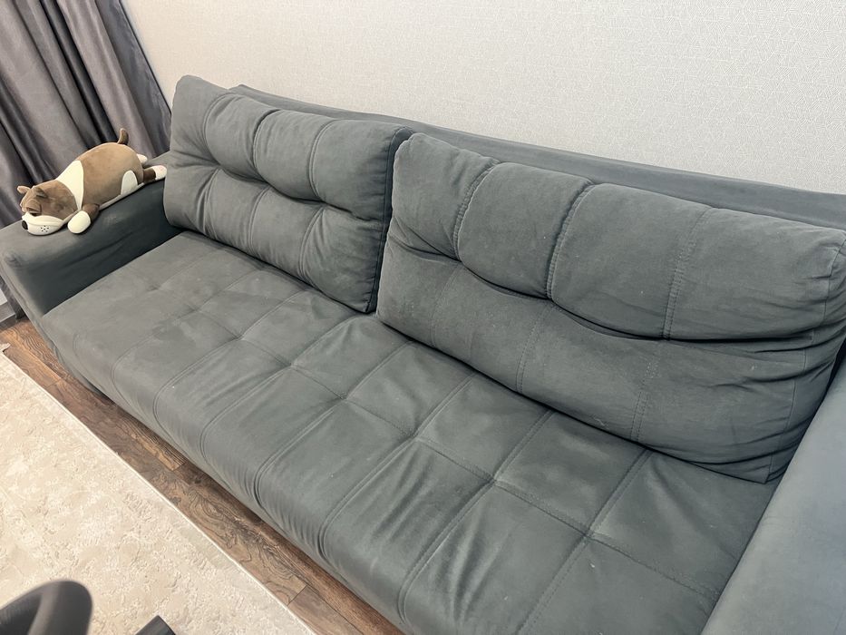 Продам диван серый