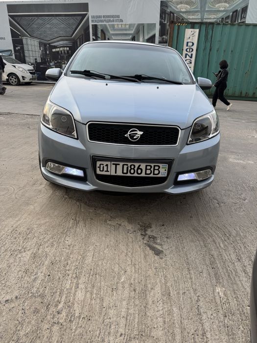 нексия 3 сотилади