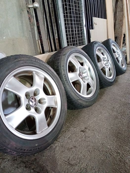 VW GOLF 4 джанти със зимни гуми 205/55/16 7,5 J ET35 5x100 цо56,6