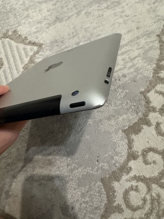 iPad 4-е поколение (Retina), 2012, 64 ГБ, Wi-Fi + Cellular