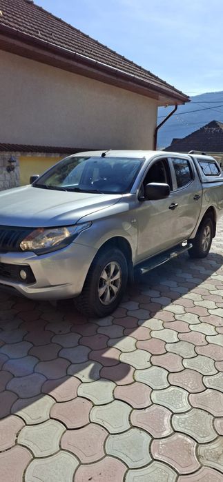 Vând Mitsubishi L200 din 2016  4×4 în stare bună