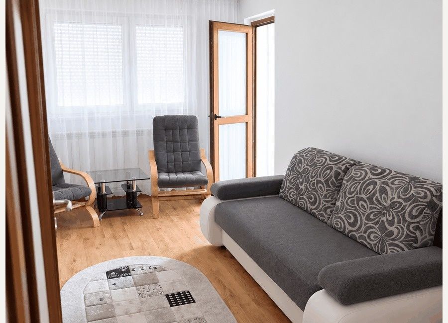 Vand apartament 2 camere Supeco