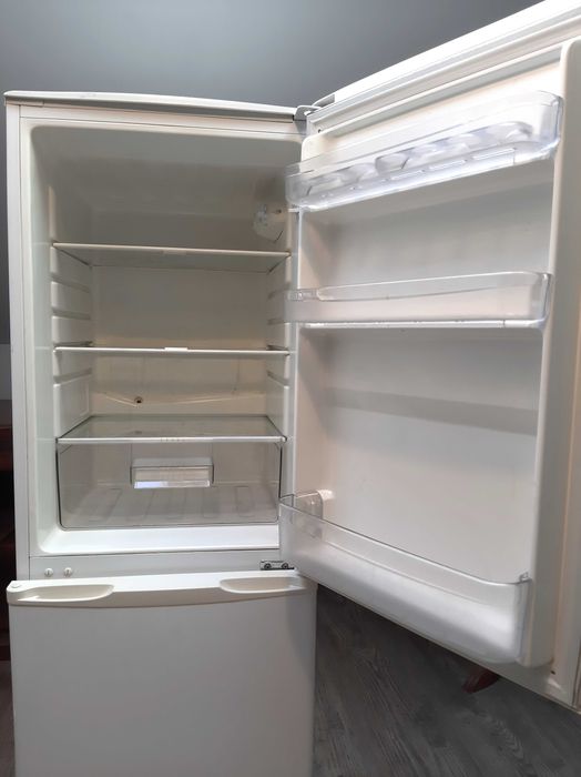 Хладилник с фризер SOGO KB-23