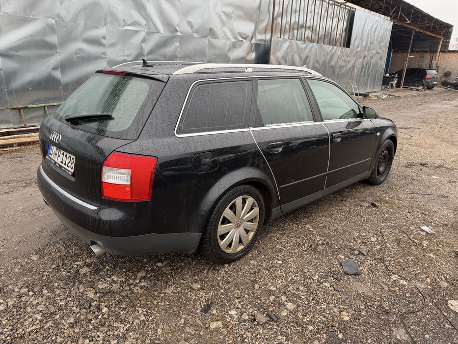 Ауди А4 Б6 3.0 бензим 6 ск само на части