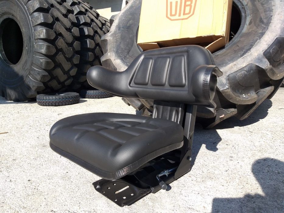 Scaun nou UTB pentru tractoare U650 U445 si altele amortizor si reglaj