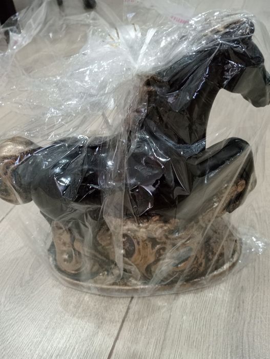 Лошадь- сувенир,копилка