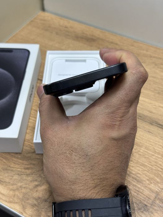  iPhone 15pro 5G 128gb HX/A EAC black titanium в отличном сост.