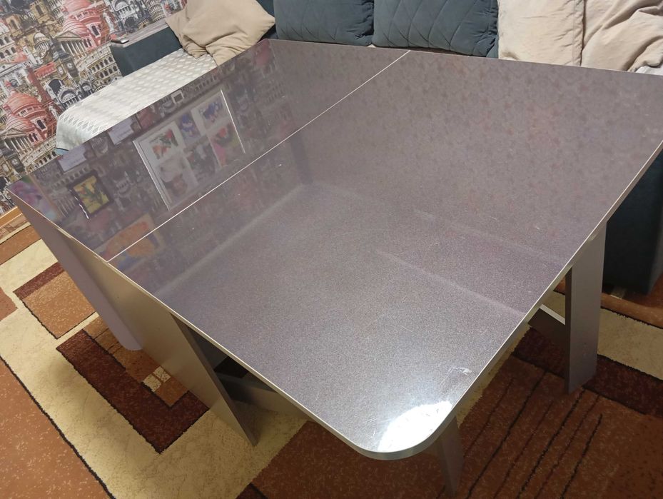 Стол книжка продается