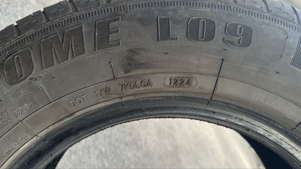 Резина колеса 195/70/15с