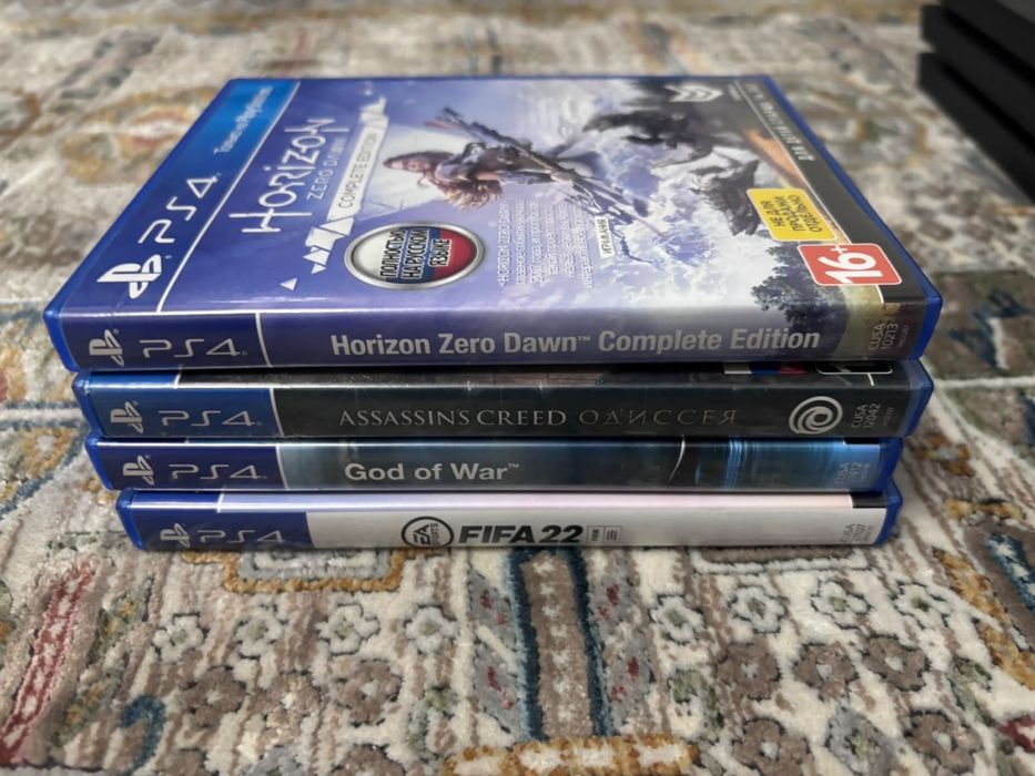 Продам playstation 4 pro