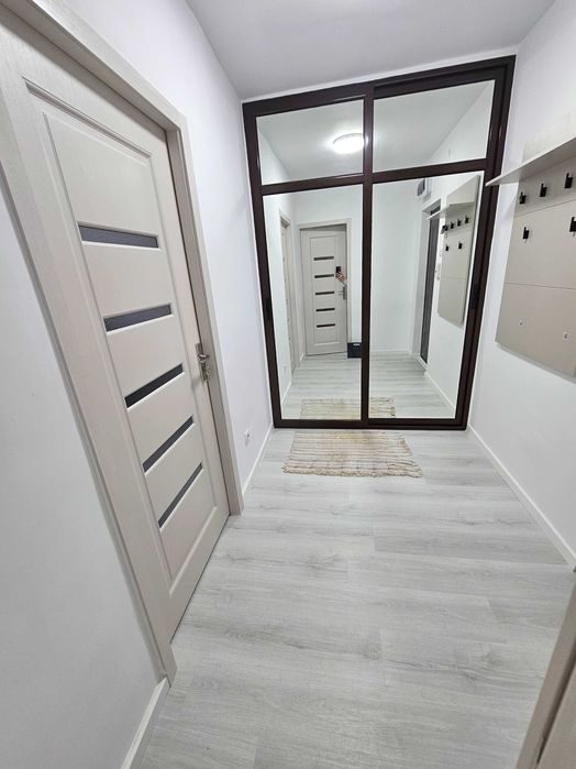 Proprietar, inchiriez apartament 2 camere, Micro 17, Parter.