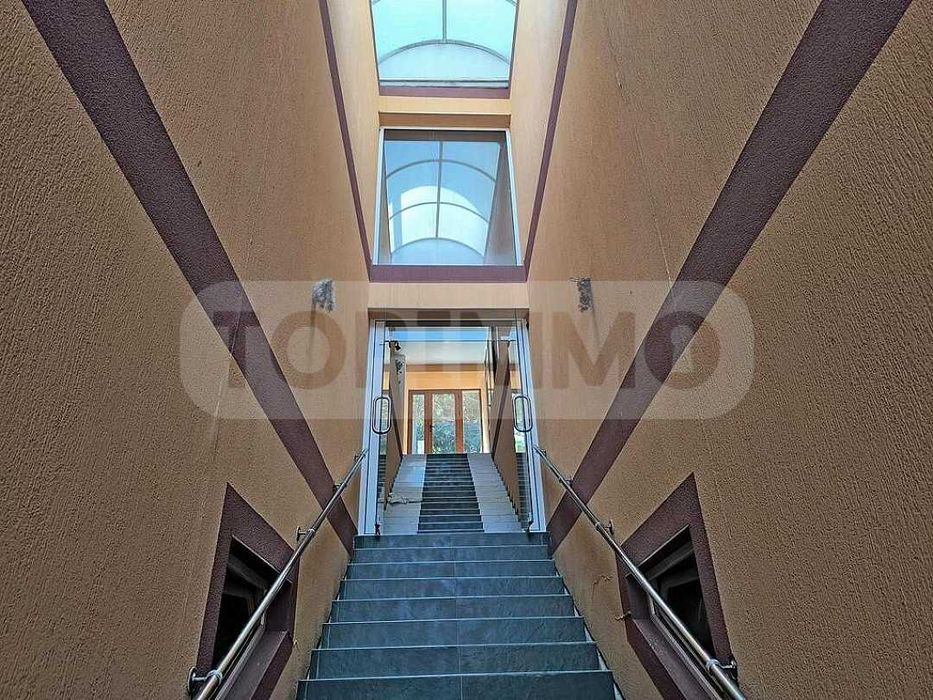 Двустаен апартамент в м-т Ален мак