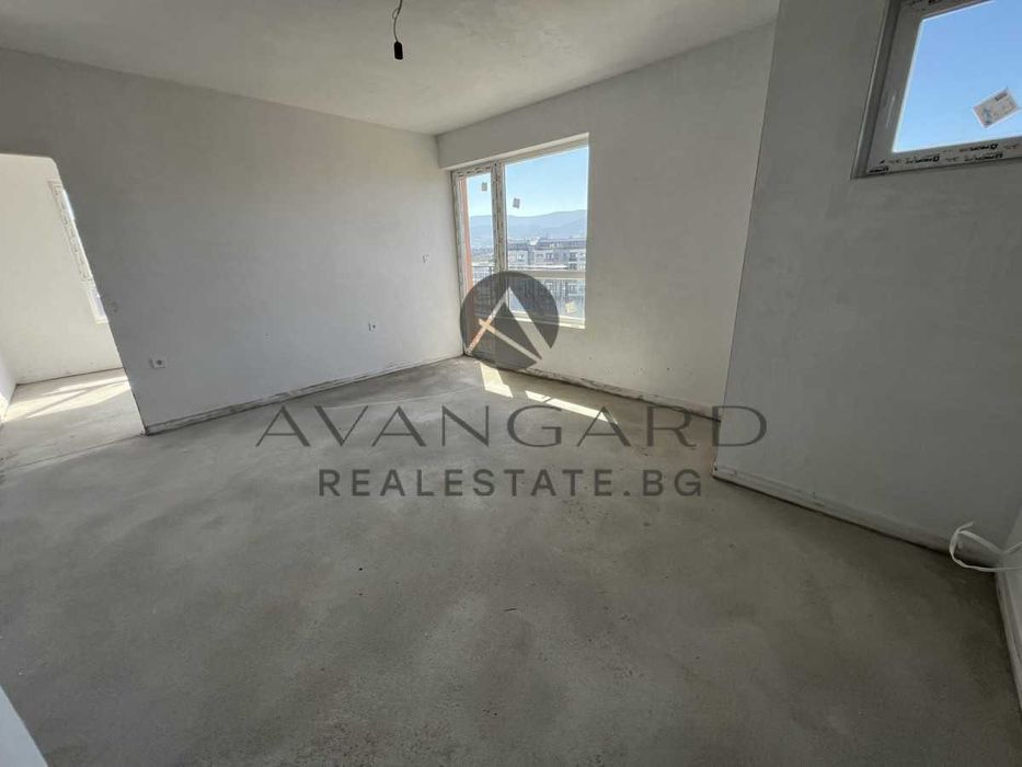 Продава се Двустаен апартамент в Пловдив, Коматевски възел - 90 кв.м за 1077 €/кв.м - Снимка #1