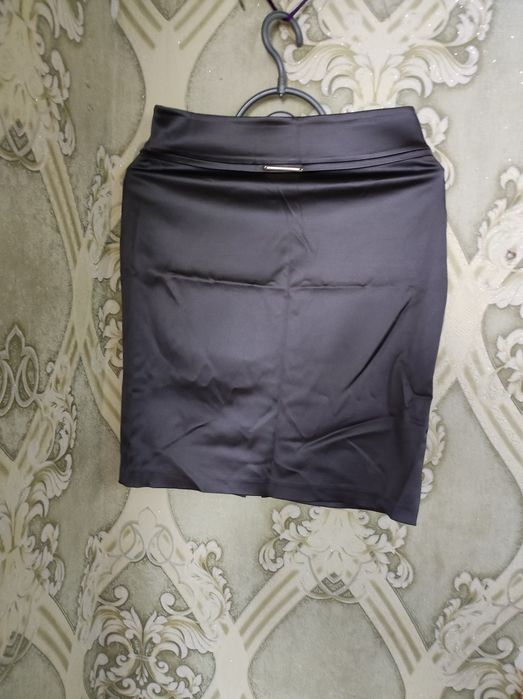 Продам костюмы женские