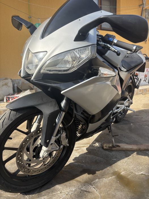 Vand motocicleta Aprilia Rs125 2017 ABS
