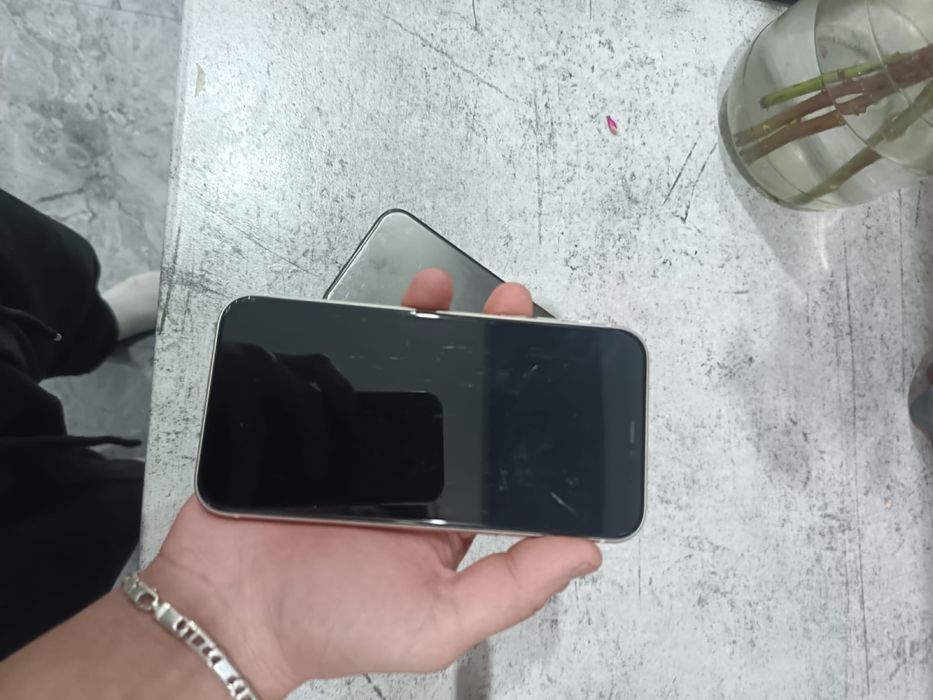 Продажа Айфон 11