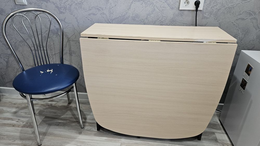 Стол раскладной со стулом