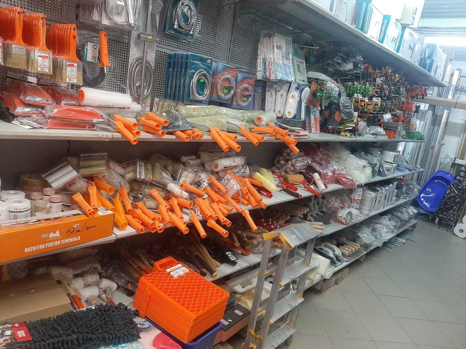 Vand Afacere La Cheie - Magazin Uz Casnic si Materiale de Constructii