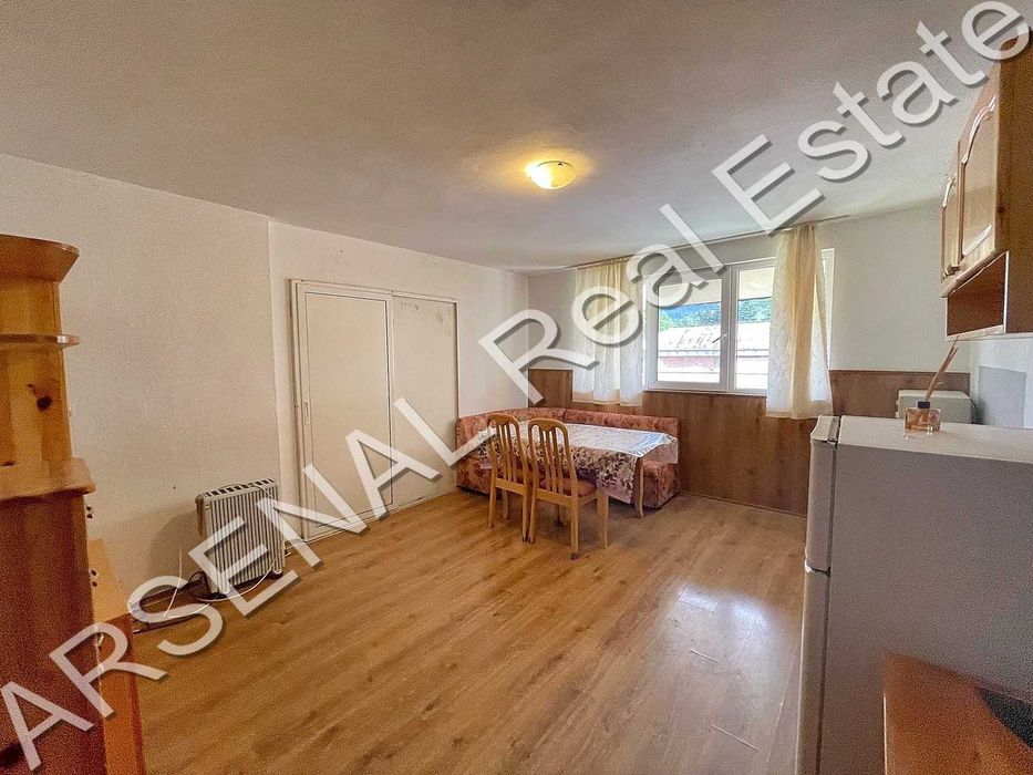 Дава се под наем Двустаен апартамент в София, Бояна - 70 кв.м за 450 € - Снимка #2