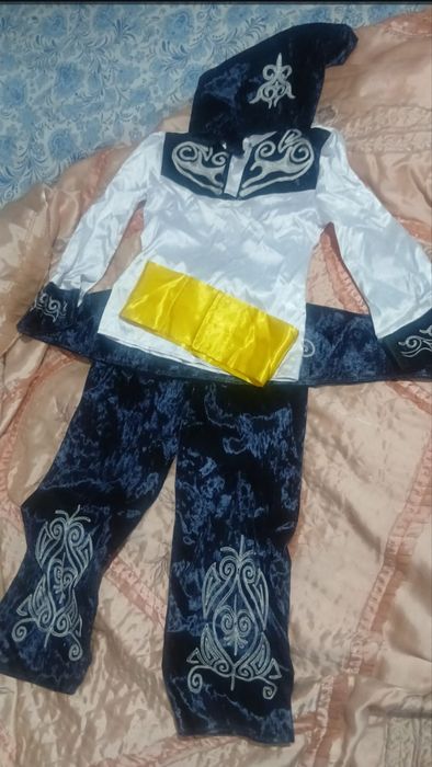 Продам национальный казахский костюм