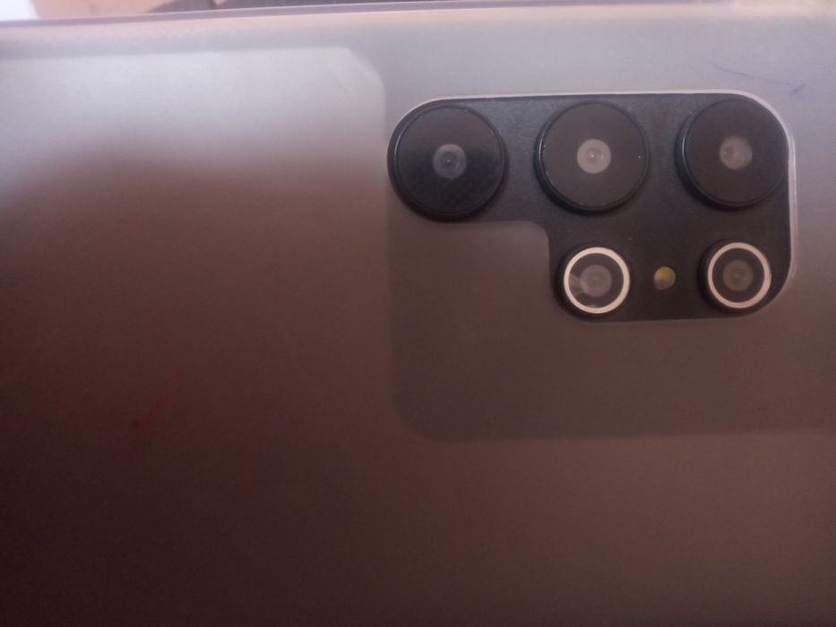 Planshet va telefon g 2000