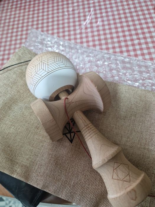 Kendama (lotus X israel)