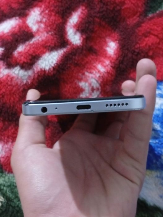 Telefon ga gap yo aybi yo ekrani 90grs ishladi kelishimiz puliniolishg