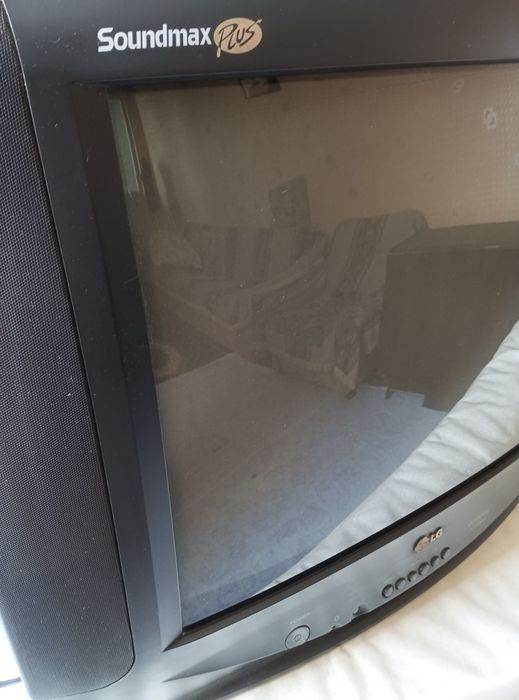 Продается телевизор ,цыетной