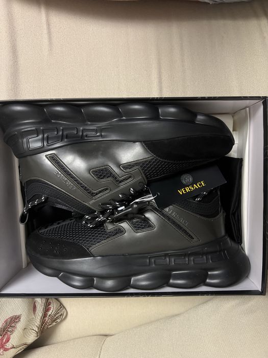 *ULTIMELE STOCURI* Versace Chain Reaction Triple Black