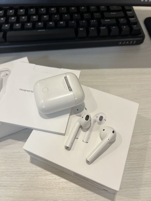 Продам Airpods 2