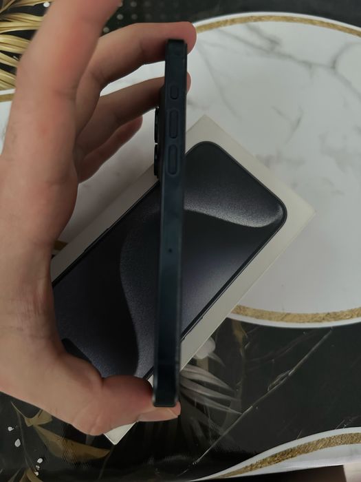 Продается Айфон 15 про