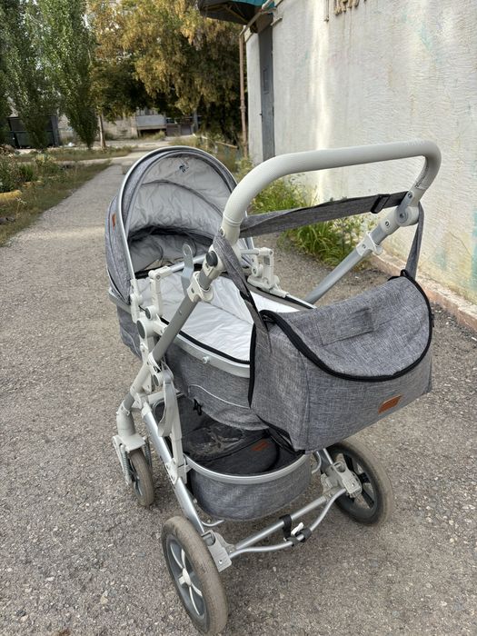 Продам коляску 20.000