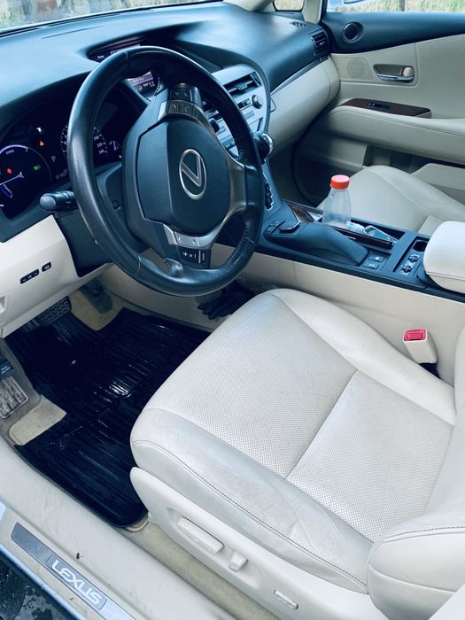 Продавам Lexus RX 450 2012