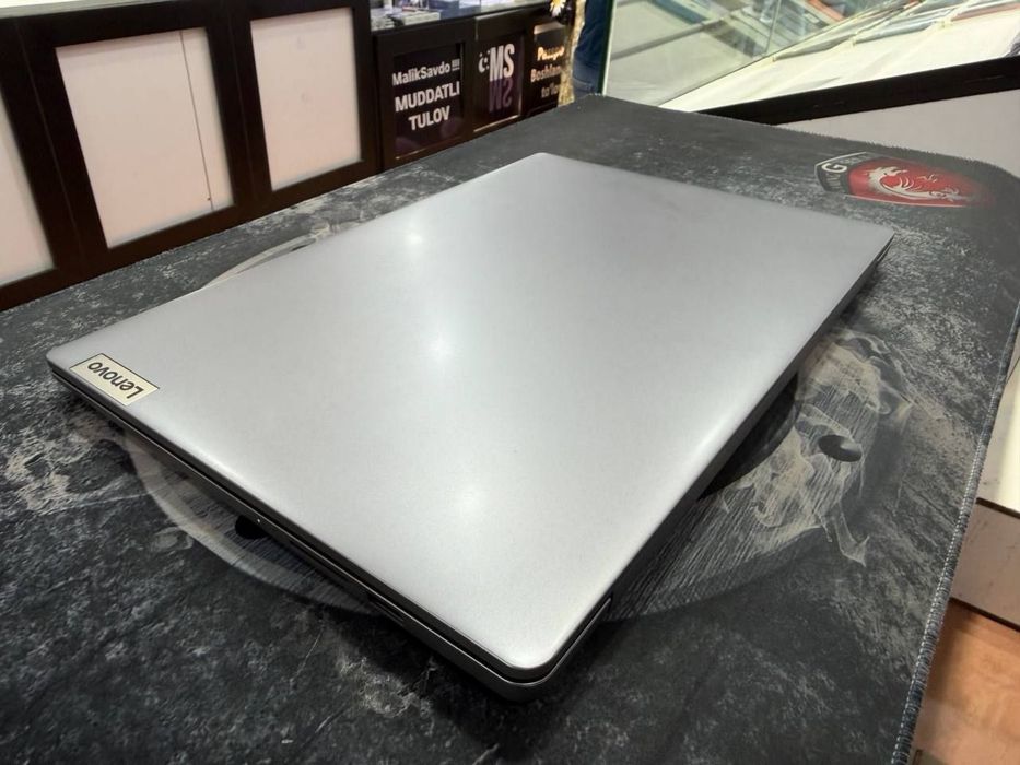 Lenovo Ideapad Slim3