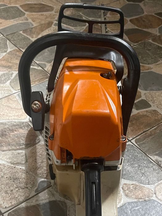 Vând drujbă Stihl 362 profesionala