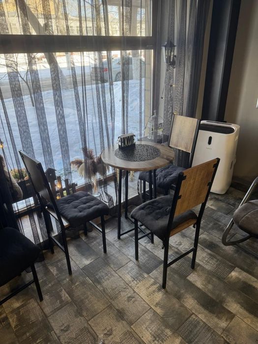 Продам столы и стулья